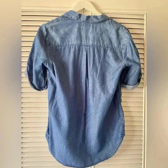 Lucky Brand Charleigh Polka Dot Denim Chambray Shirt SZ M - Picture 2 of 10